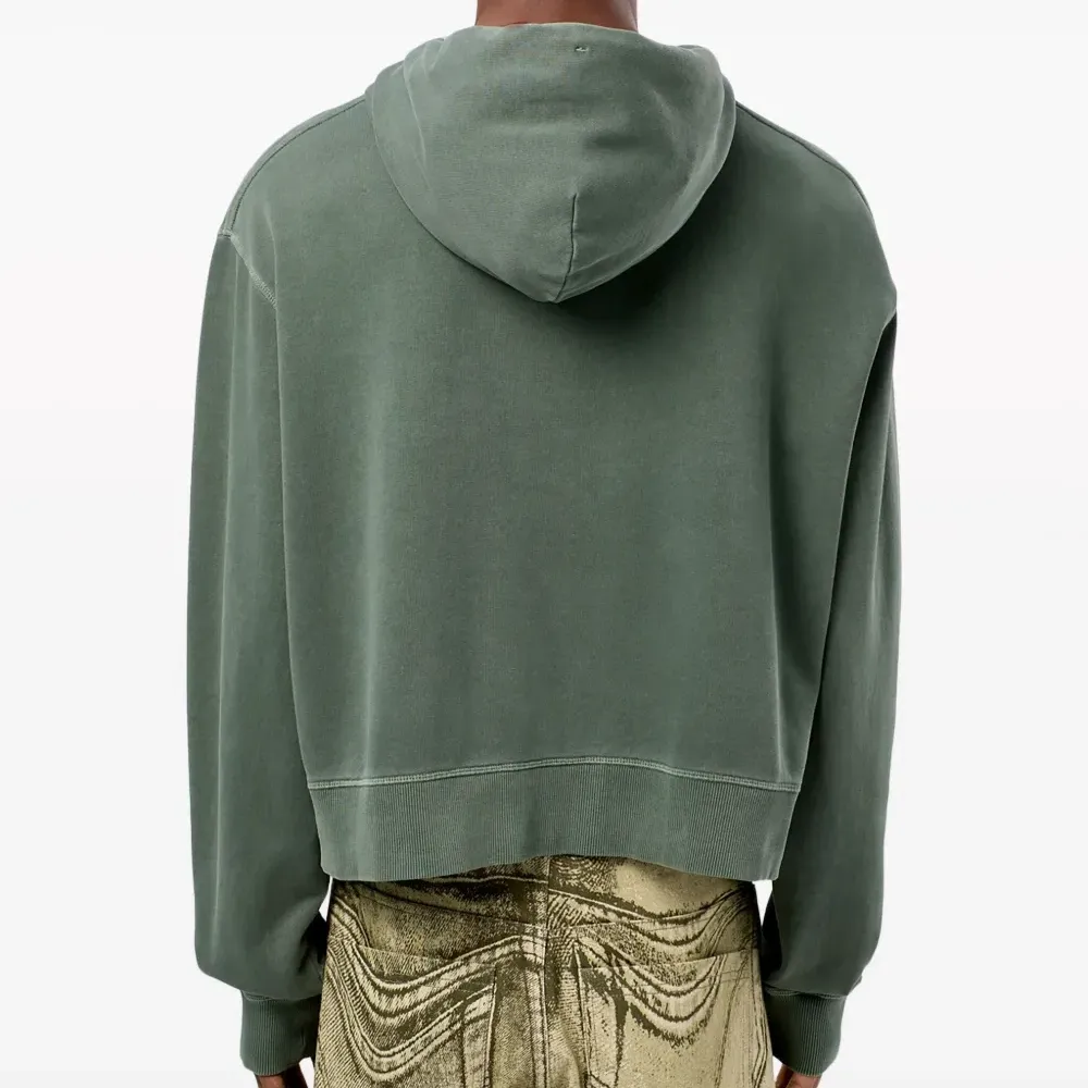 Худи с вышитым логотипом