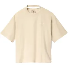 Футболка с вышитым логотипом