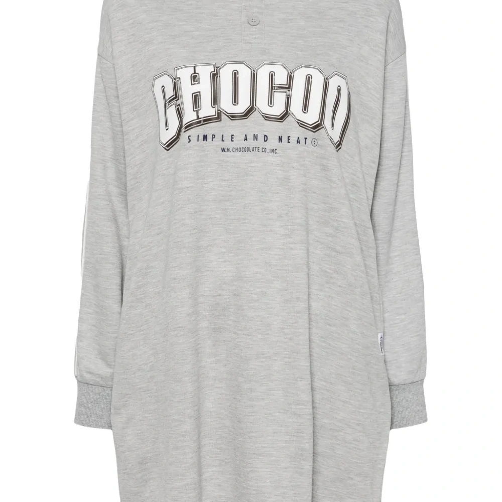 Платье-толстовка с логотипом