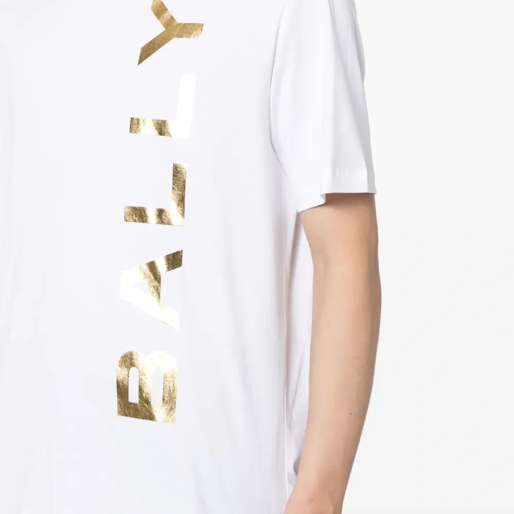 Футболка из органического хлопка с логотипом