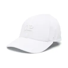 Кепка с вышитым логотипом