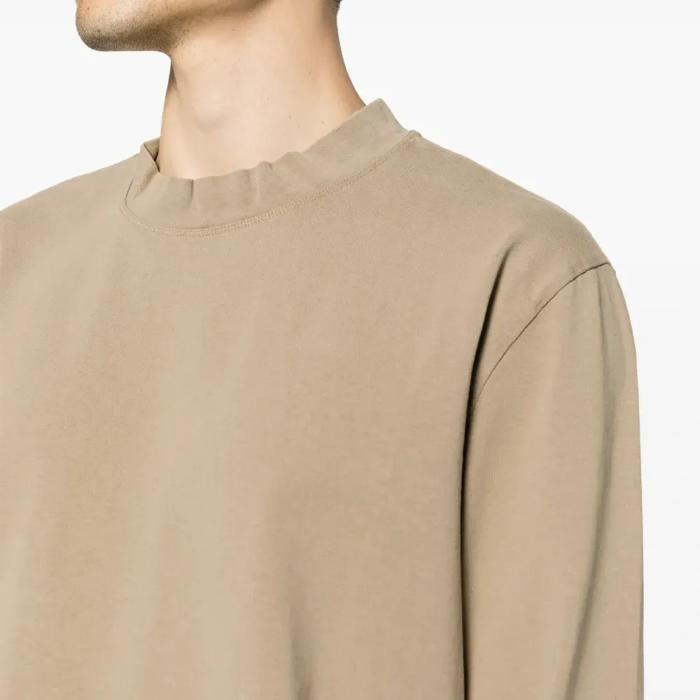 Футболка с длинными рукавами