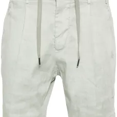 Шорты чинос со складками