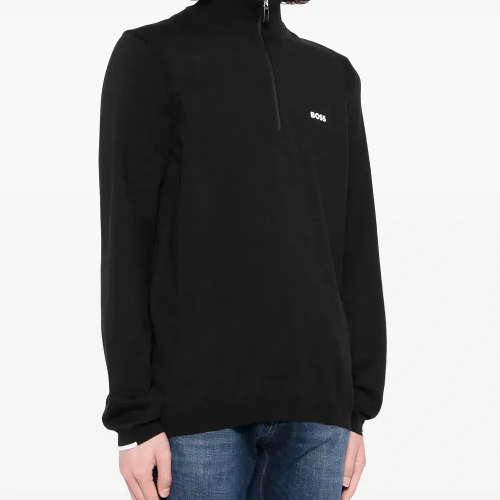 Толстовка с логотипом Толстовка с логотипом