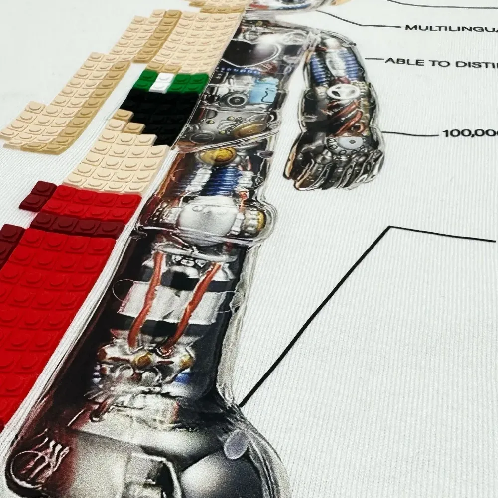 Футболка с аппликацией