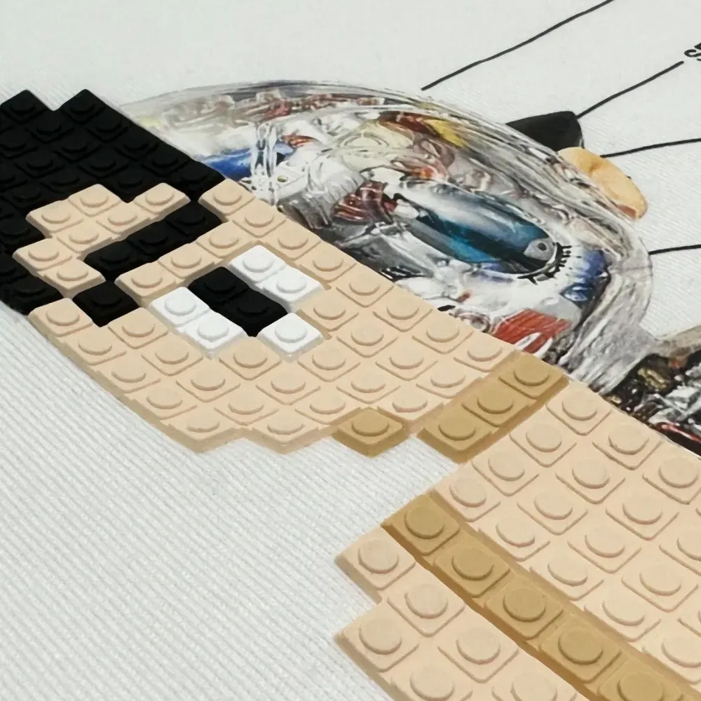 Футболка с аппликацией