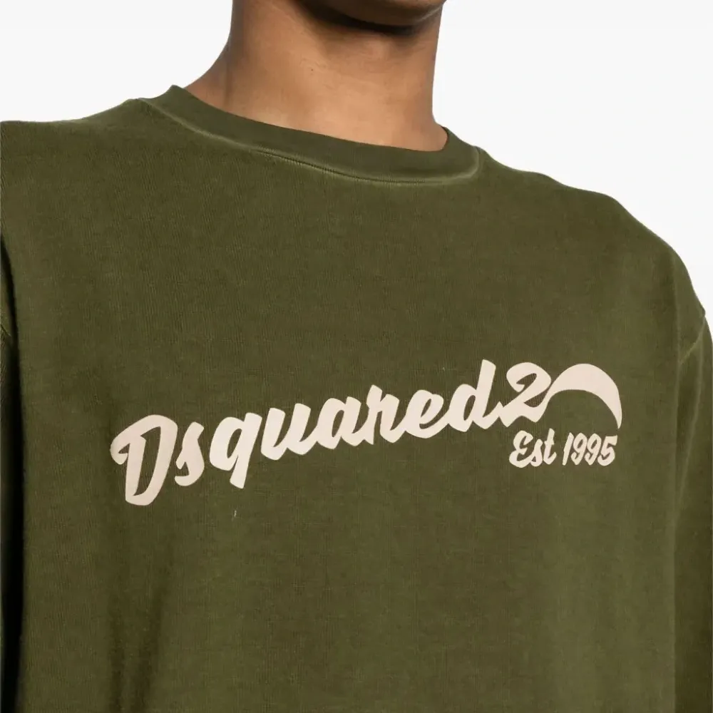 Футболка с вышитым логотипом