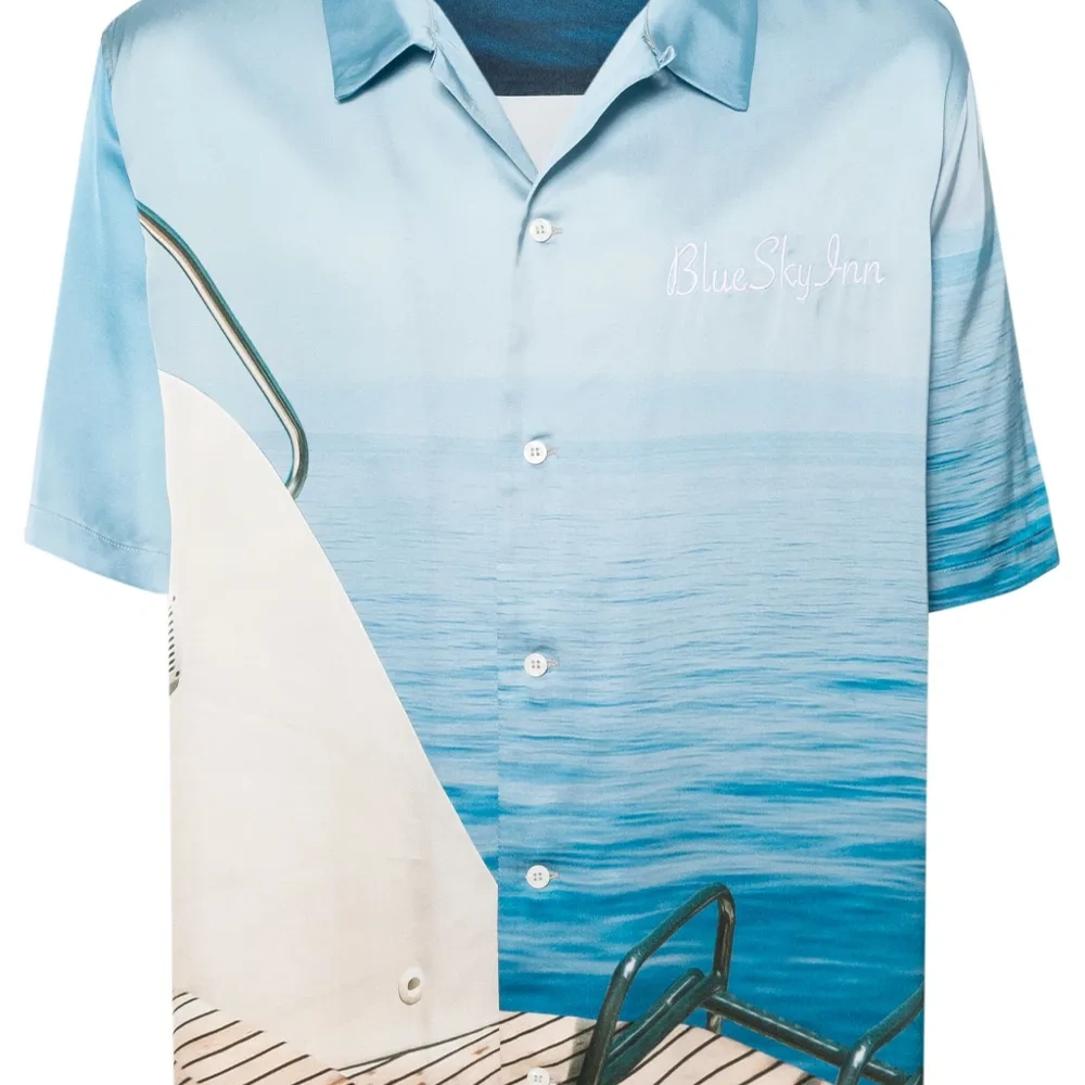 Рубашка с короткими рукавами и графичным принтом