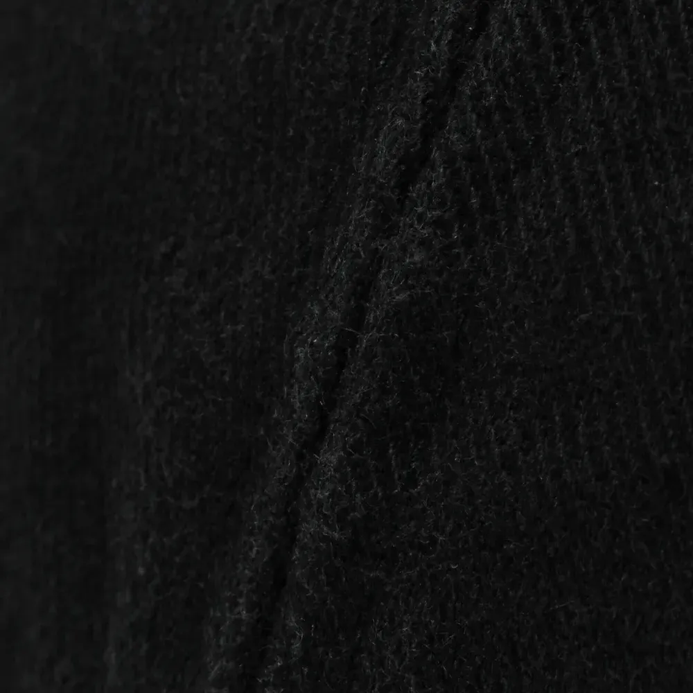 Вельветовая кепка с аппликацией