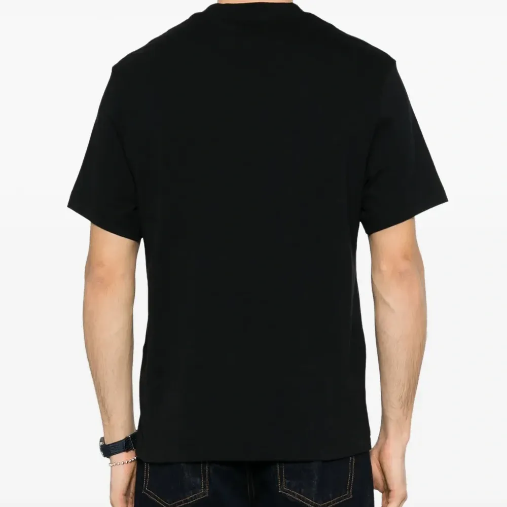 Футболка с логотипом