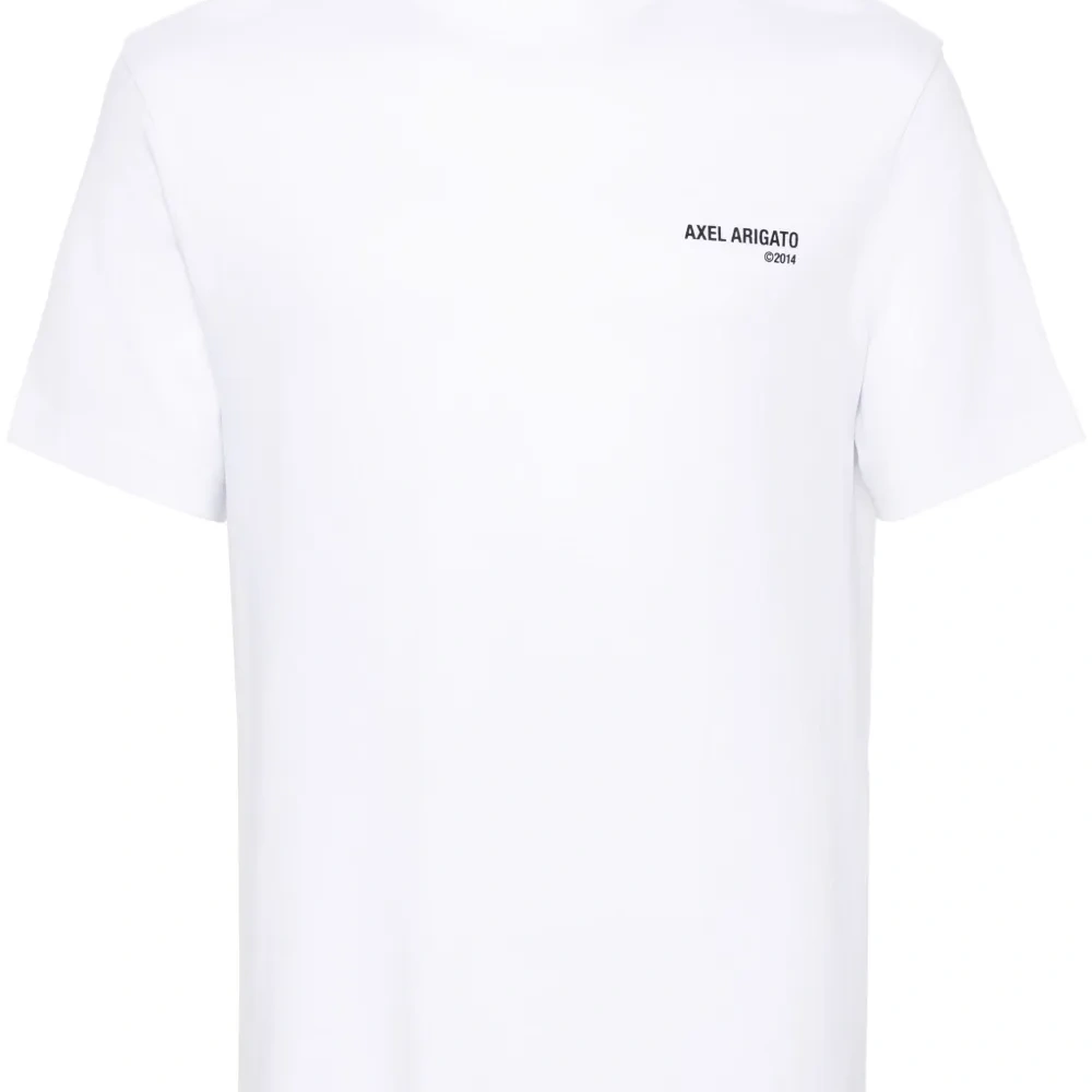 Футболка с логотипом