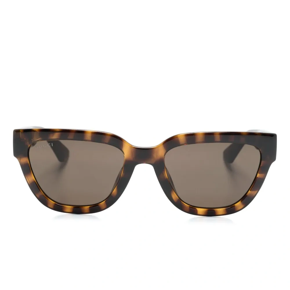 Солнцезащитные очки в оправе 'бабочка'