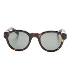 Солнцезащитные очки черепаховой расцветки