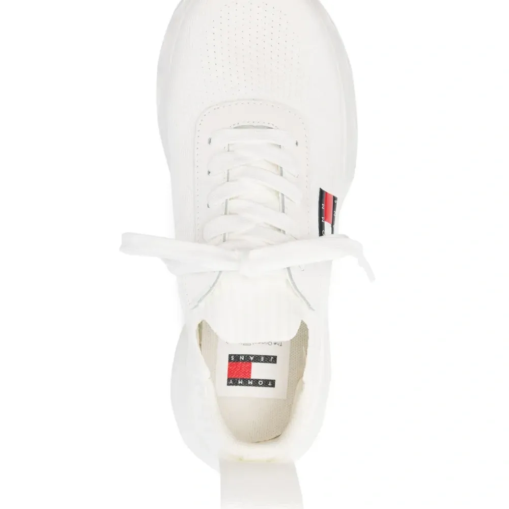 Трикотажные кроссовки