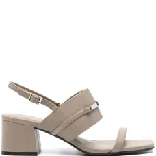 Босоножки с ремешком на пятке Босоножки с ремешком на пятке