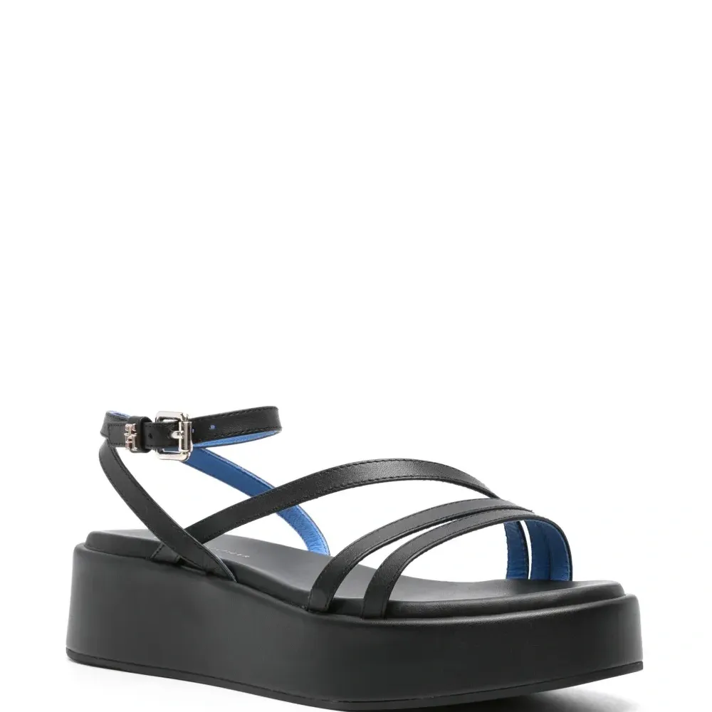 Сандалии на платформе Сандалии на платформе