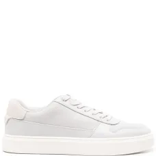 Кроссовки с логотипом