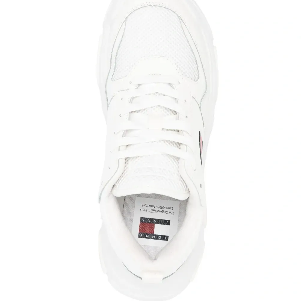 Кроссовки с логотипом Кроссовки с логотипом