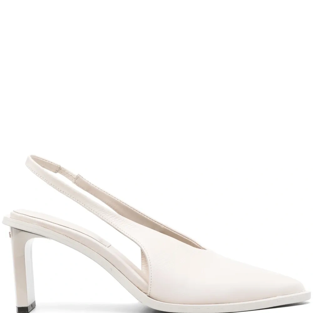 Туфли с ремешком на пятке