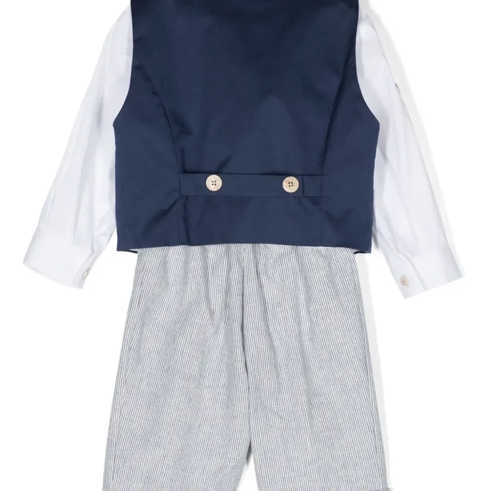 Костюм-тройка в полоску