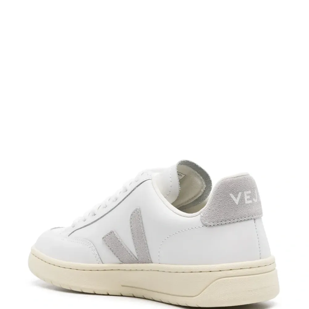 Кроссовки V-12