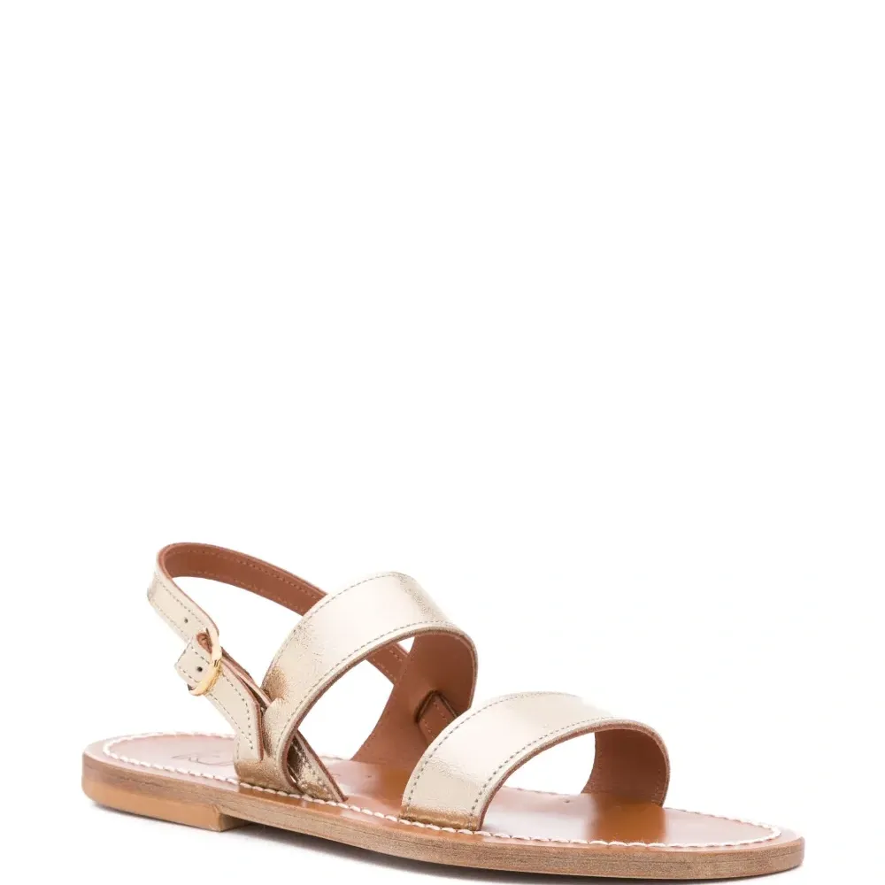 Сандалии с пряжками