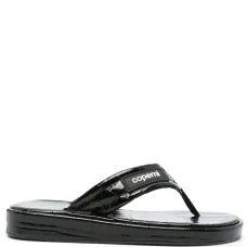 Шлепанцы с тиснением под кожу крокодила