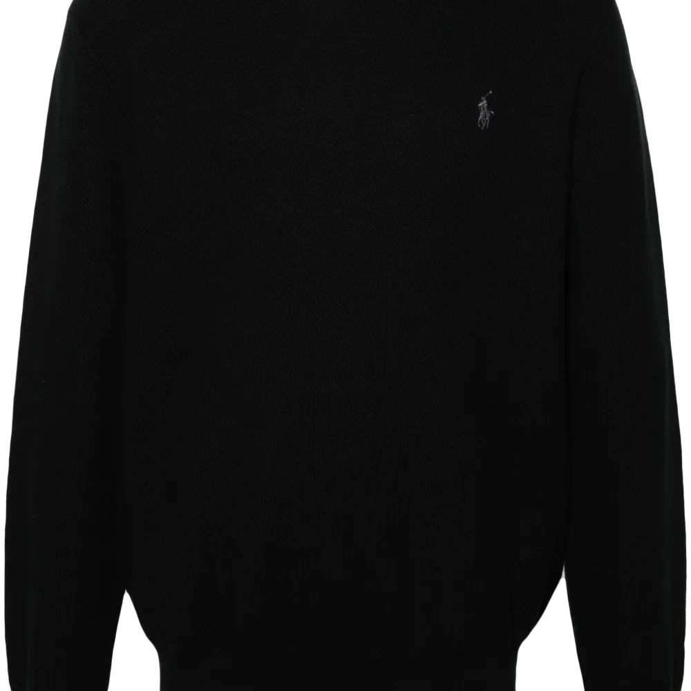 Джемпер с вышитым логотипом