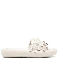 Плетеные шлепанцы