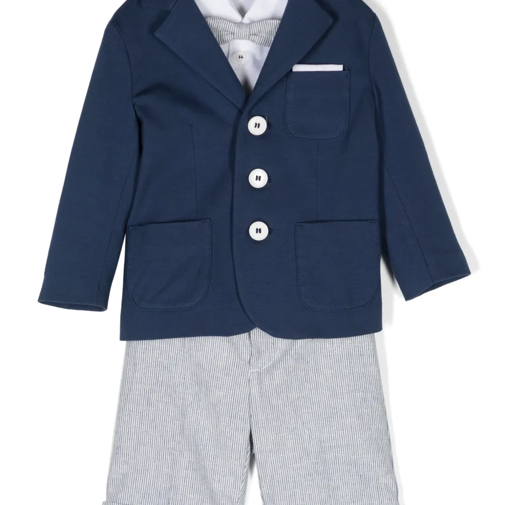 Костюм-тройка с однобортным пиджаком