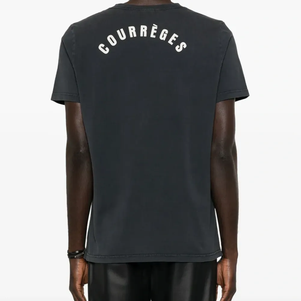 Футболка с нашивкой-логотипом Футболка с нашивкой-логотипом