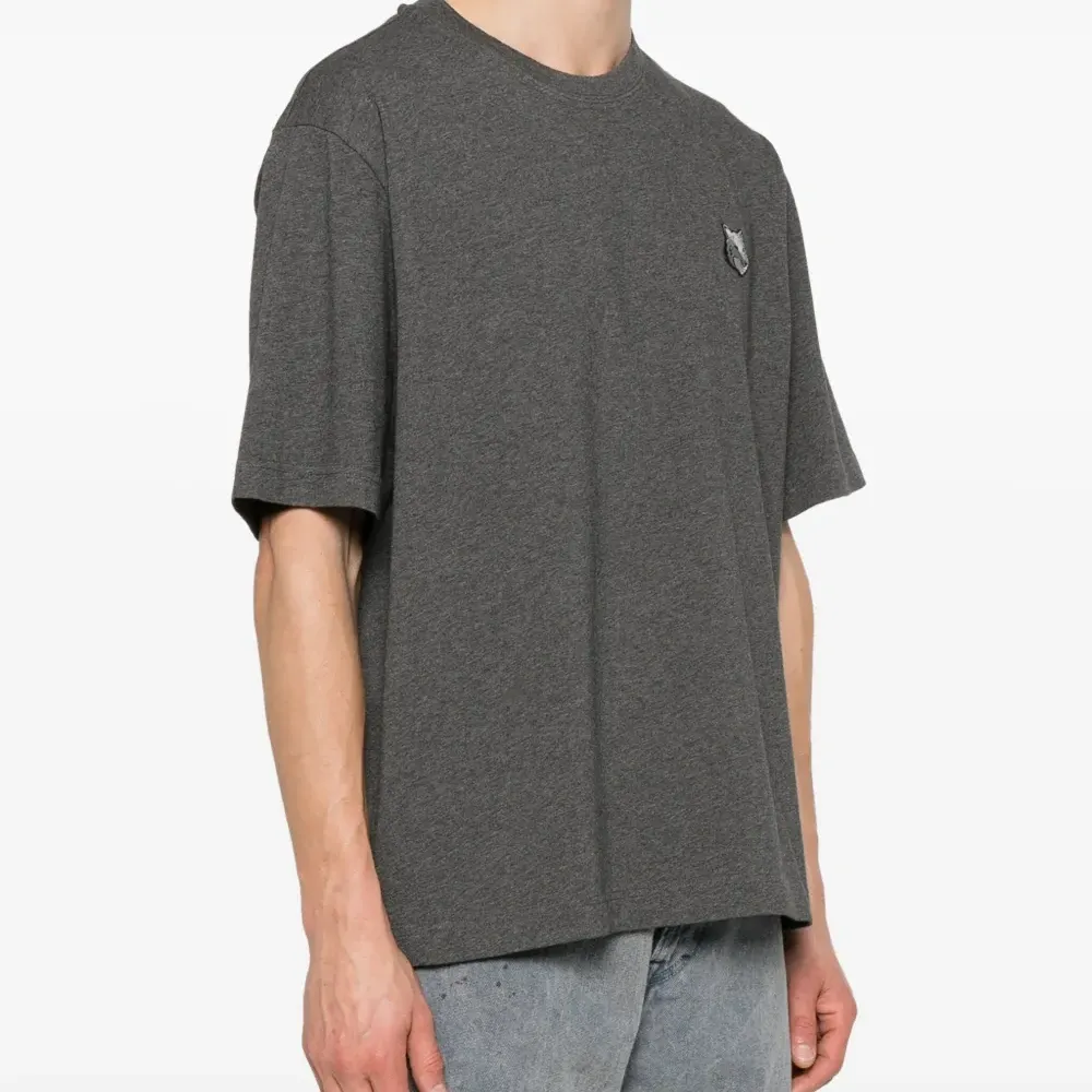 Футболка с нашивкой Fox