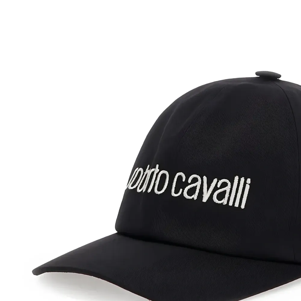 Бейсболка с вышитым логотипом