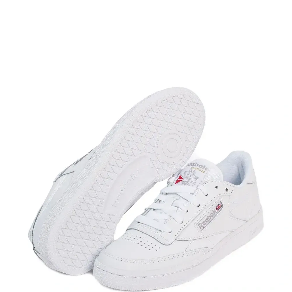 Кроссовки на шнуровке