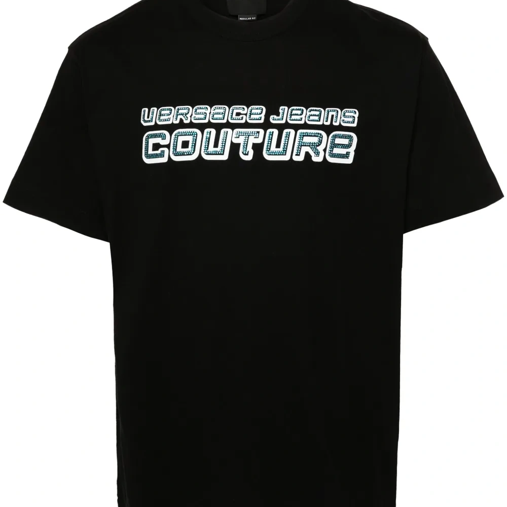 Футболка с логотипом и стразами