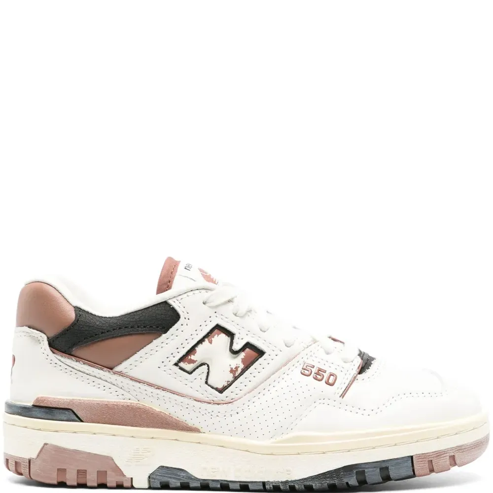 Кроссовки 550