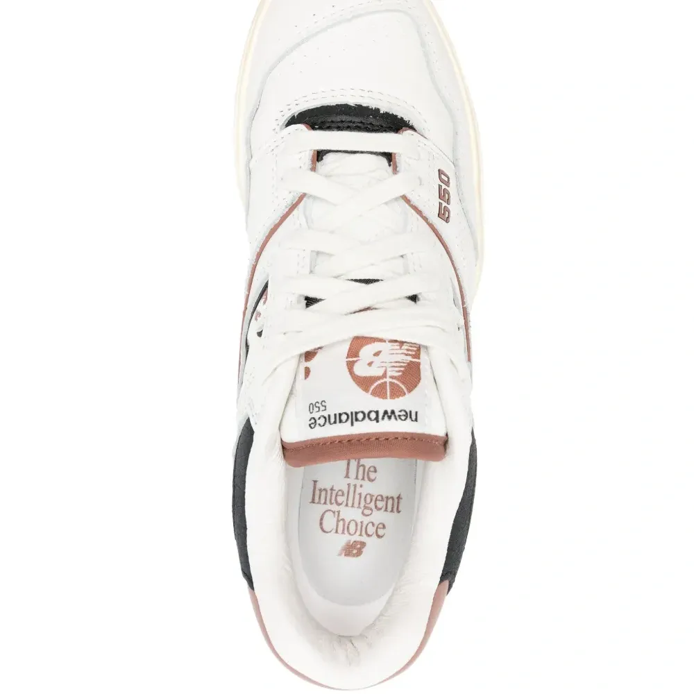 Кроссовки 550