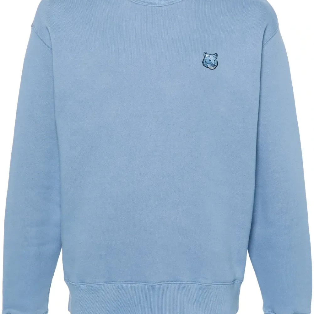 Толстовка с нашивкой-логотипом