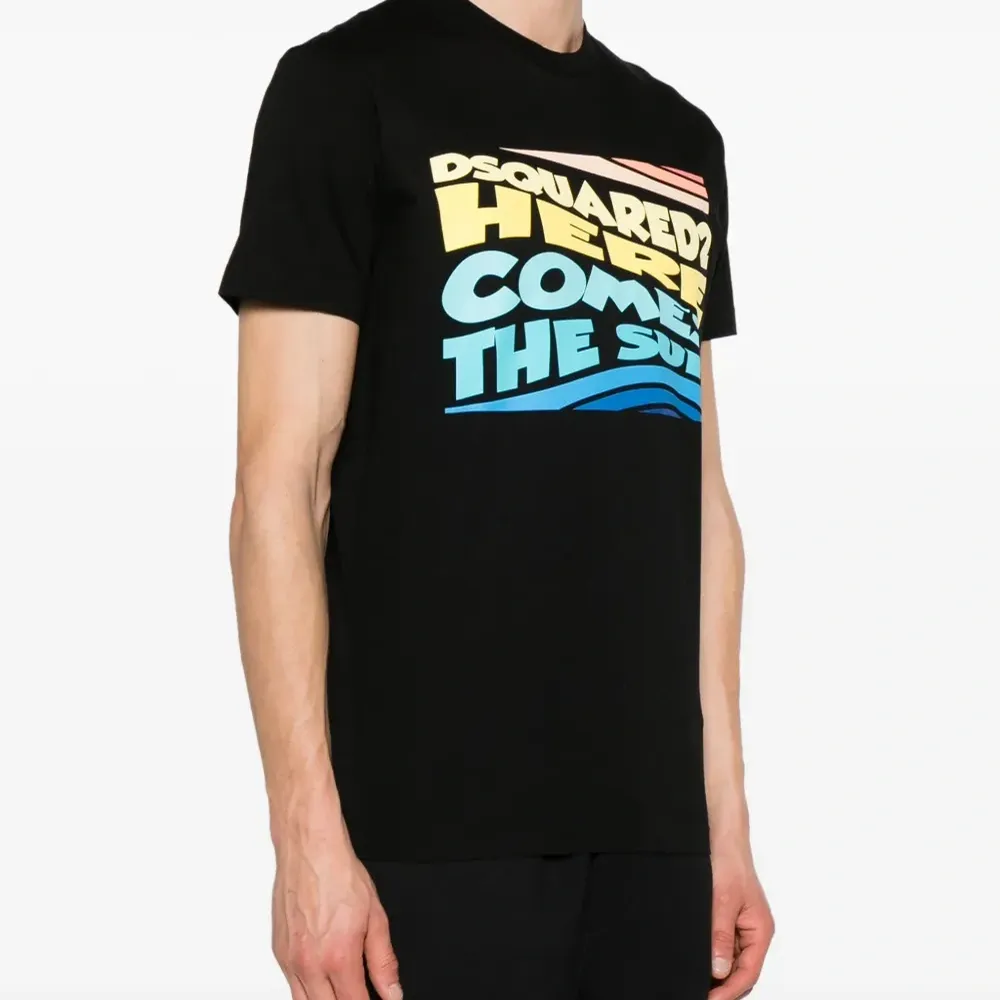 Футболка с логотипом