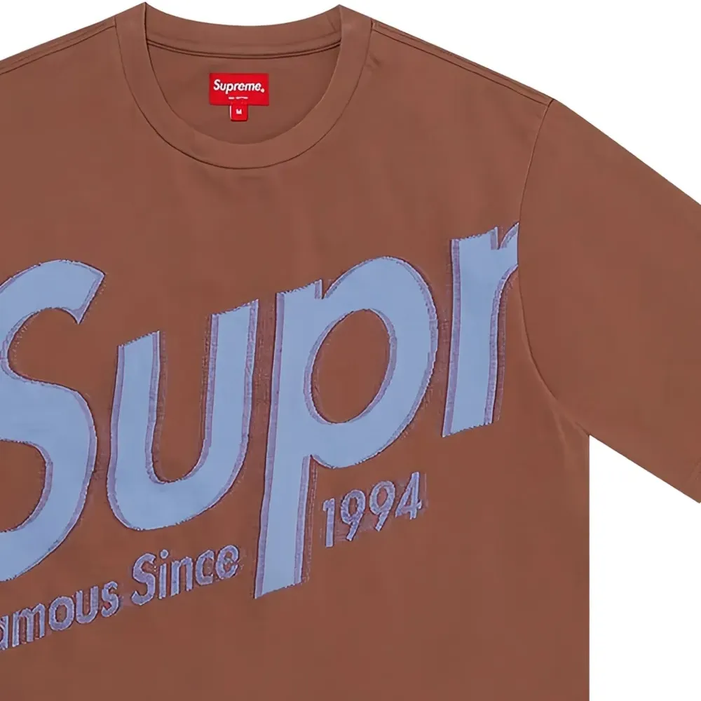 футболка с логотипом