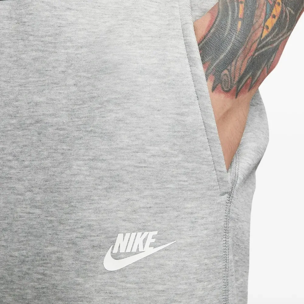 Спортивные брюки Tech Fleece со вставками