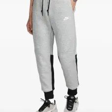 Спортивные брюки Tech Fleece со вставками