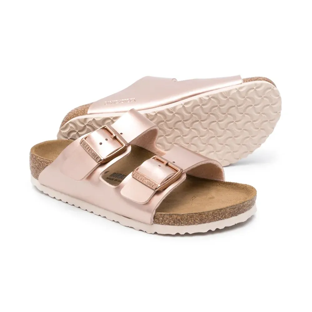 Шлепанцы Arizona с эффектом металлик