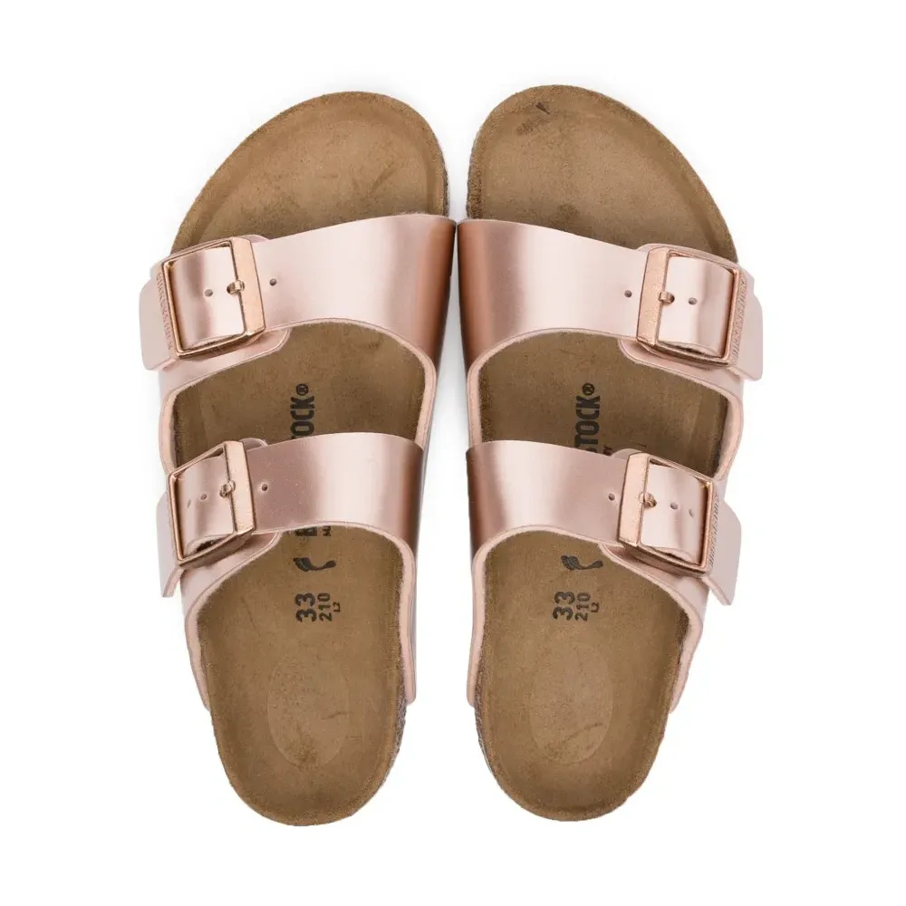 Шлепанцы Arizona с эффектом металлик