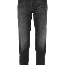 Узкие джинсы с заниженной талией