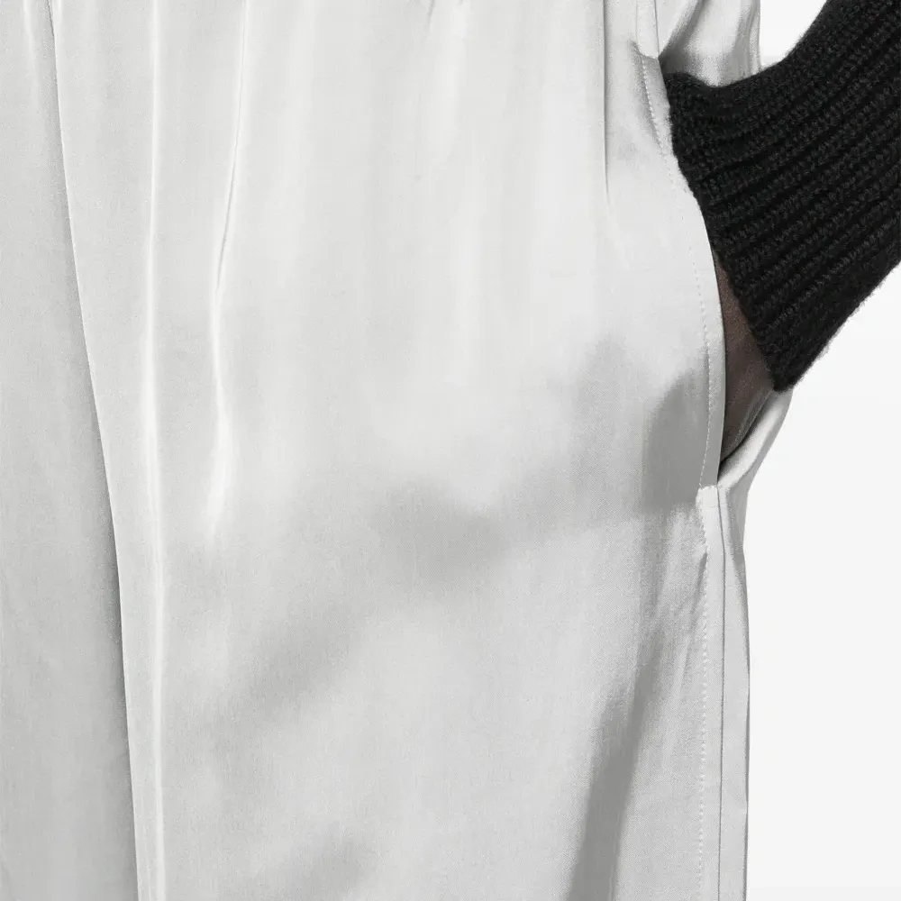 Атласные брюки широкого кроя