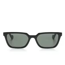 Солнцезащитные очки в прямоугольной оправе