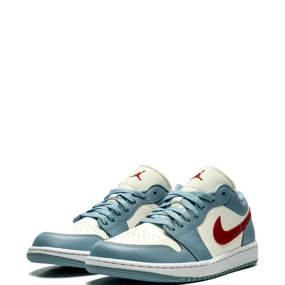 Кроссовки Air Jordan 1 Low Blue Whisper