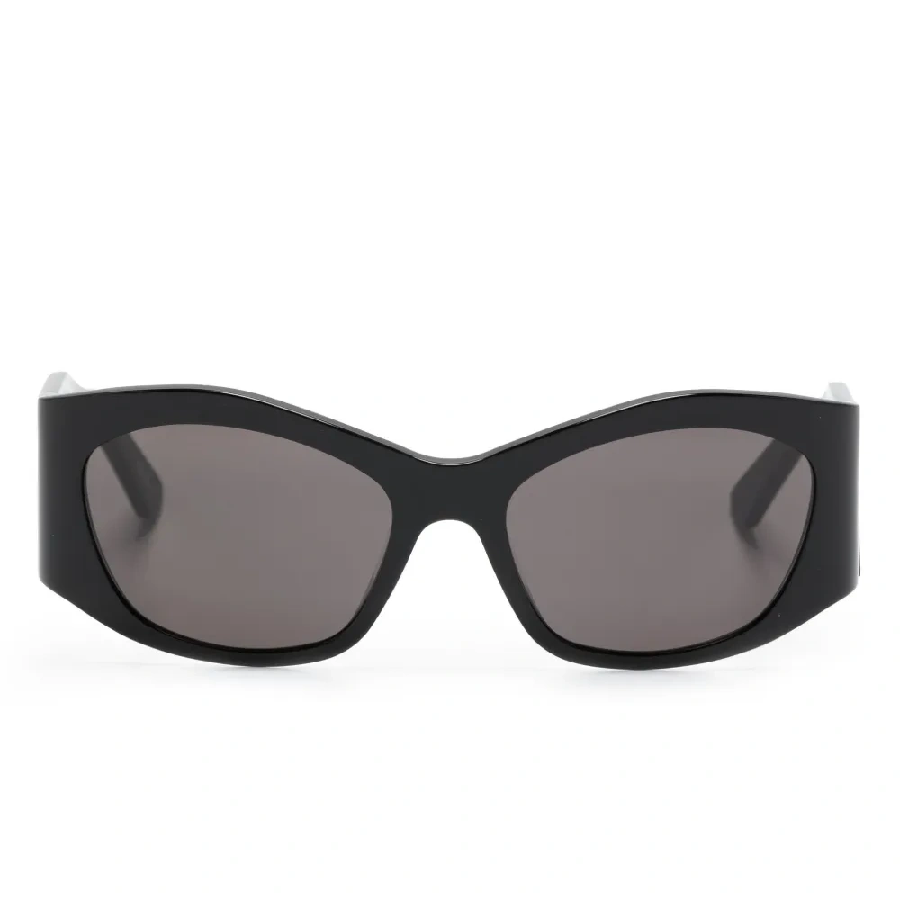 Солнцезащитные очки в прямоугольной оправе Солнцезащитные очки в прямоугольной оправе