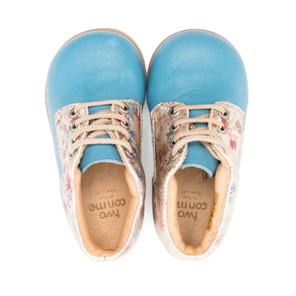 Ботинки на шнуровке с цветочным принтом